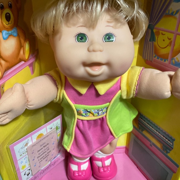 Cabbage Patch Kids Babble Fun Brand New. - Picture 7 of 8